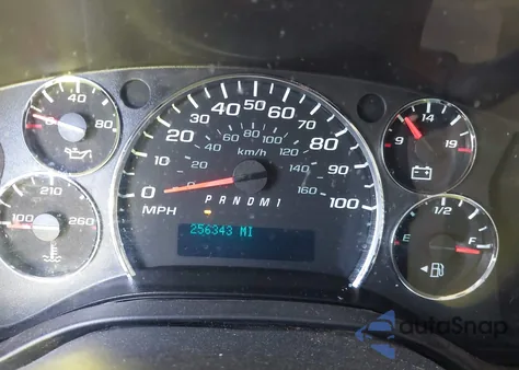 2016 Chevrolet Express 2500 Work Van z USA, uszkodzony, nr VIN 1GCWGAFF0G1277498